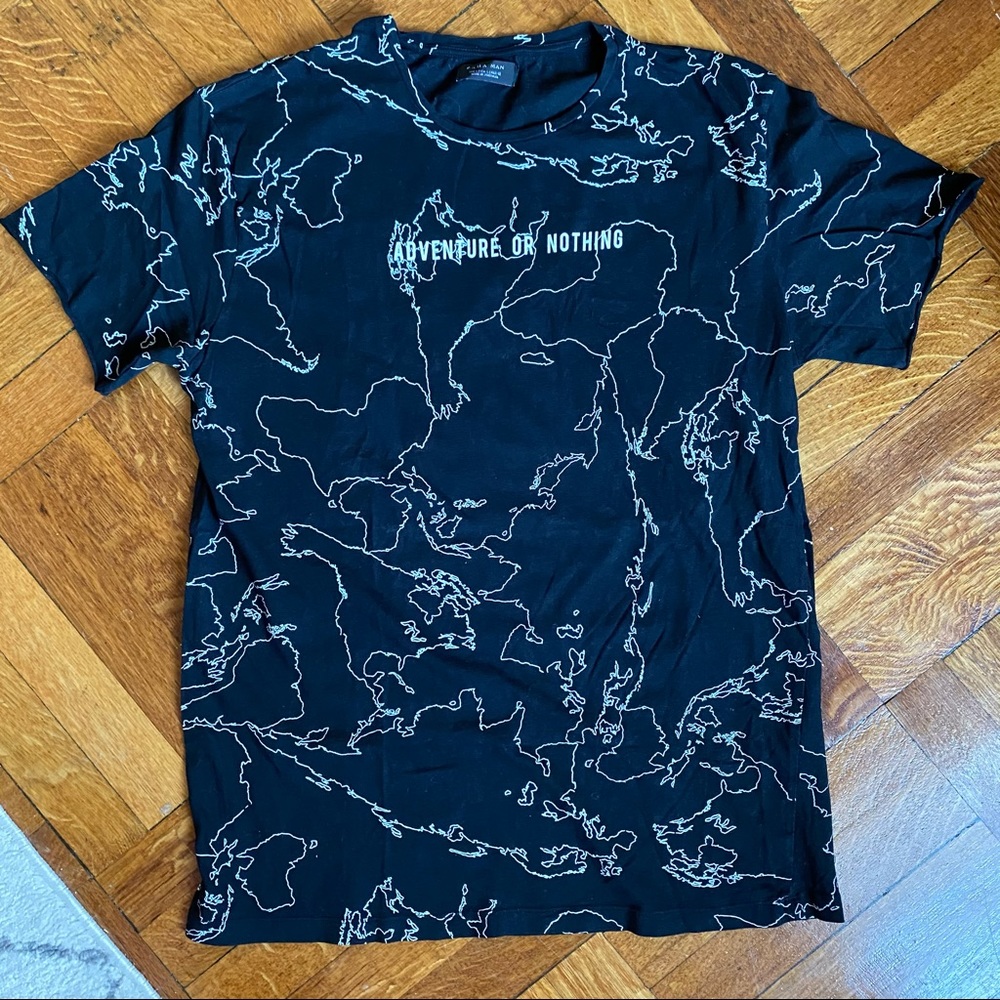 Zara men’s Large graphic print tee, like new
